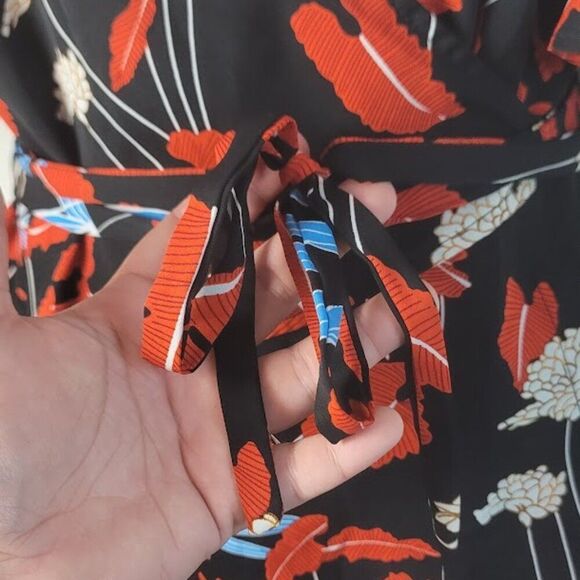 WAYWARD FRANCIES e.Shakti Wrap Blouse - Picture 2 of 9